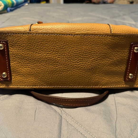 Used Dooney and Bourke Purse - Picture 6 of 7
